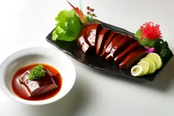 探索预制菜的美味世界，思念鸭血的评测与健康选择